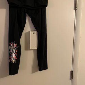 Brand new Victoria’s Secret pink leggings